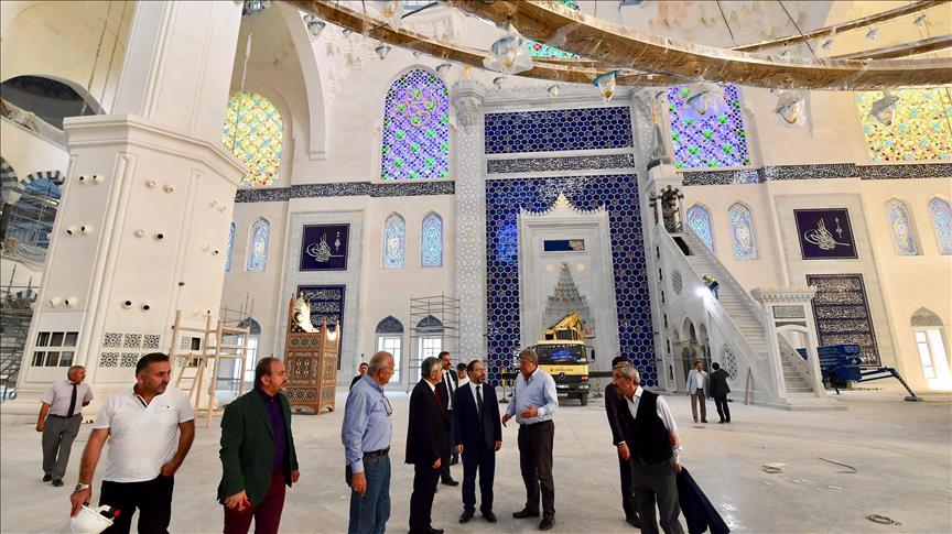 Diyanet İşleri Başkanı Erbaş, Çamlıca Camisi'ni ziyaret etti