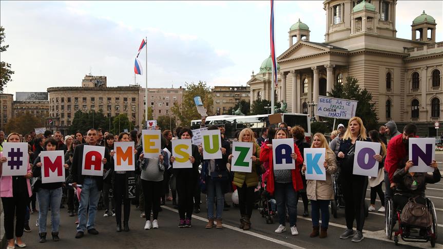 Beograd: Protestna šetnja trudnica i porodilja