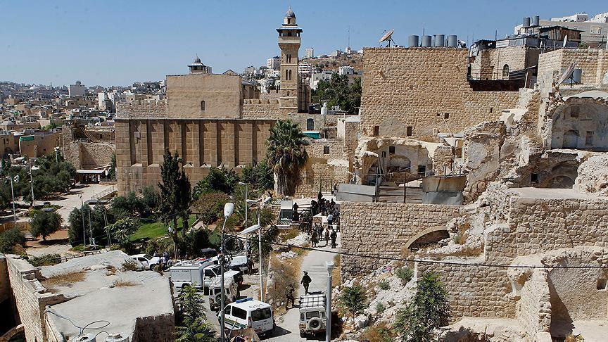 إسرائيل تغلق الحرم الإبراهيمي بالخليل 