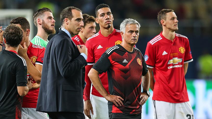 Manchester United'tan Lig Kupası'na erken veda