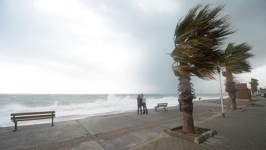 Ege'de tropik fırtınaya karşı önlemler alınıyor