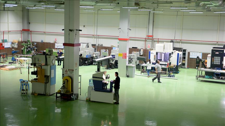 İthal ettiği diş implantını yerli imkanlarla üretmeyi başardı