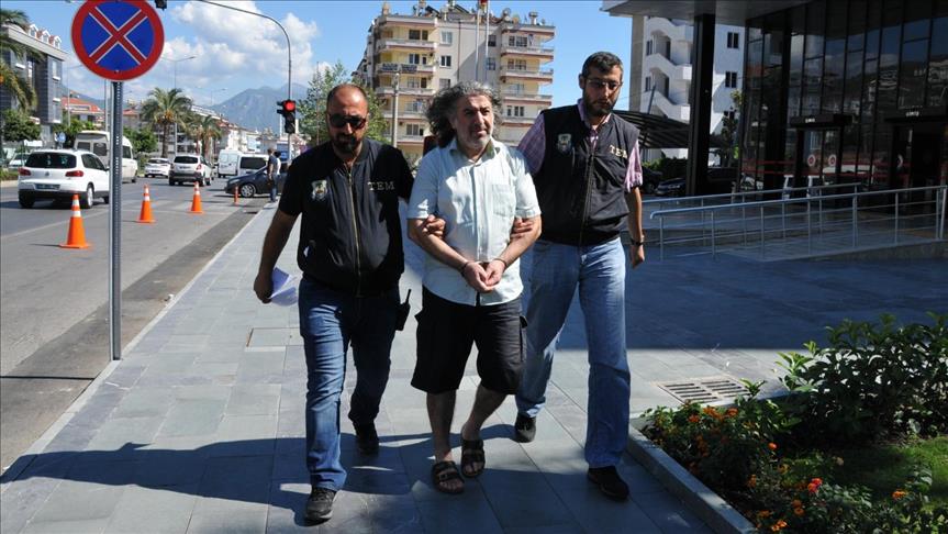 FETÖ'den aranan emniyet müdürü yakalandı
