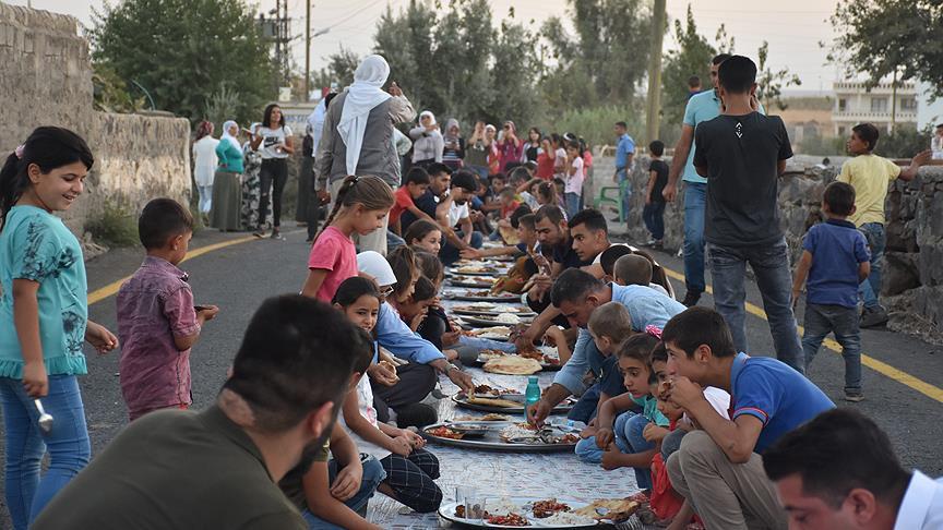 Köyü her yıl aynı sofrada buluşturan asırlık gelenek 