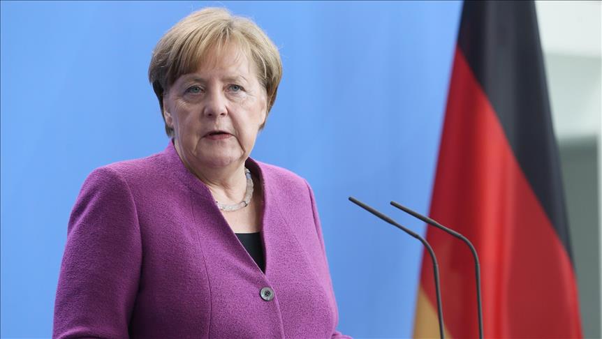 Merkel ofrece apoyo a un "Estado judío", aunque dijo tener "reservas"
