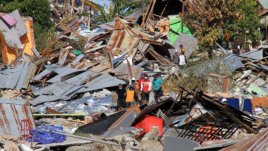 Endonezya'daki depremde ölü sayısı 1558’e yükseldi