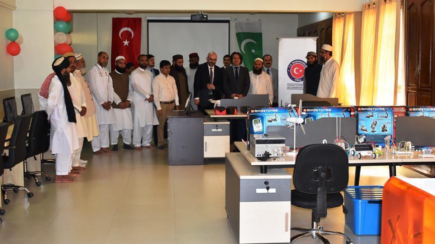 TIKA abre un laboratorio de robótica en Pakistán