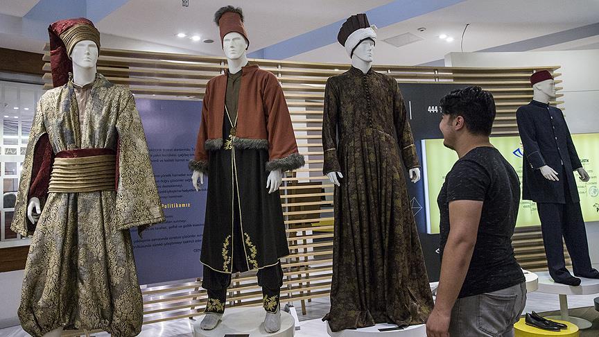 Postaci Kiyafetlerinde 178 Yillik Degisim