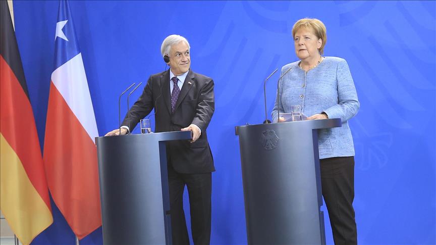 Merkel: Alemania tendrá un papel más activo frente a Venezuela