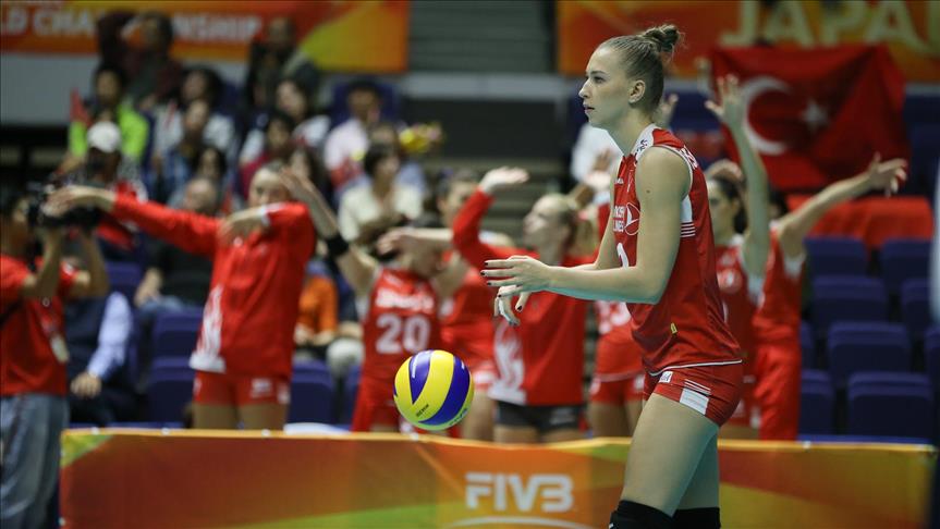 Turkey beat Azerbaijan in women's volleyball