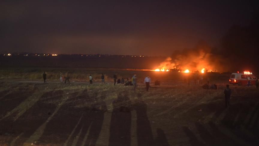 Filistinli gençler direnişe gece de devam ediyor