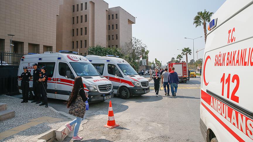 İzmir Adliyesindeki gaz sızıntısından etkilenen bir kişi hayatını kaybetti