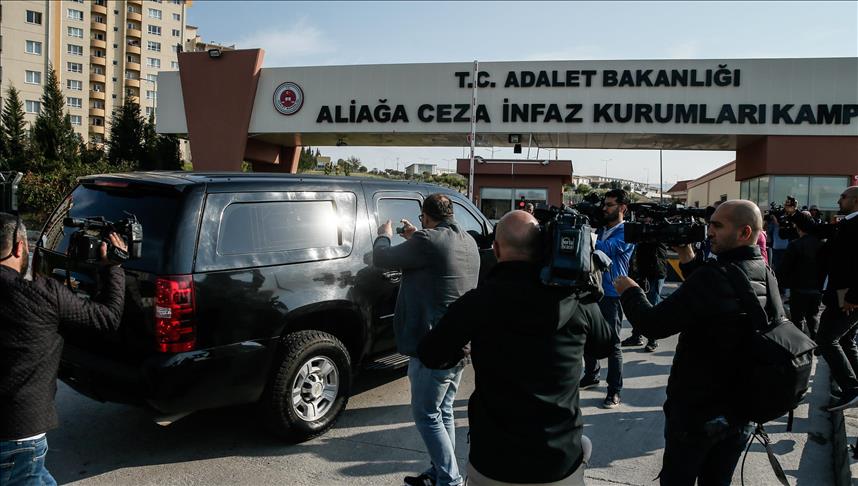 بدء محاكمة القس الأمريكي برانسون في إزمير