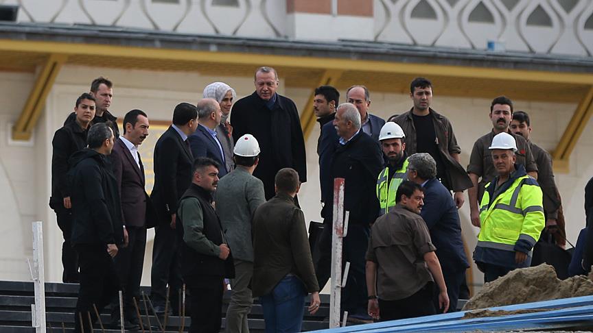 Cumhurbaşkanı Erdoğan Çamlıca Camisi'nde incelemelerde bulundu