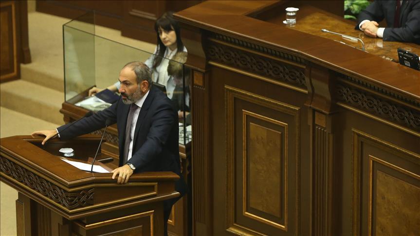 رئيس وزراء أرمينيا يستقيل من منصبه