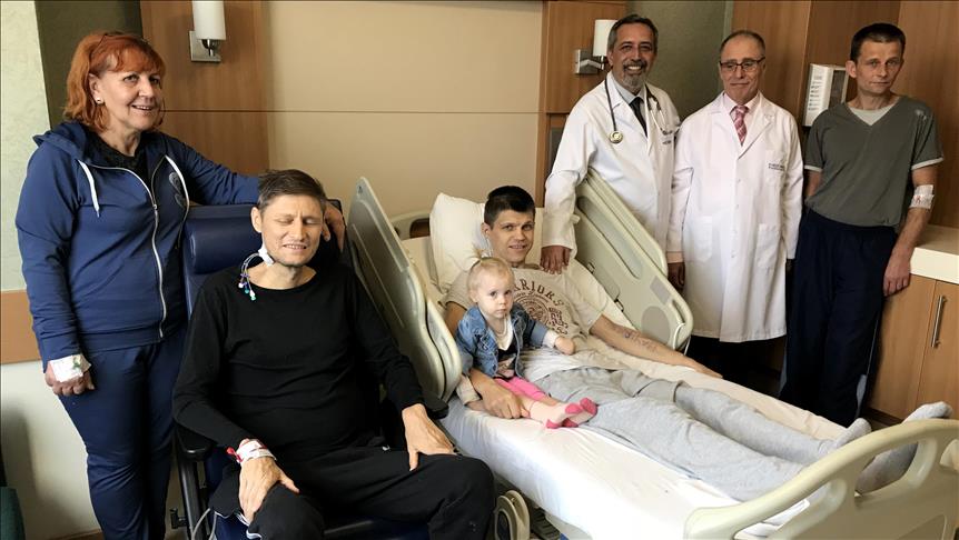 В Турции провели перекрестную пересадку почки украинцам