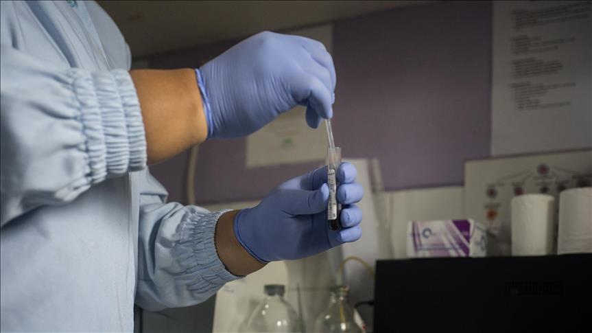 Científicos habrían curado a cinco personas con VIH en España