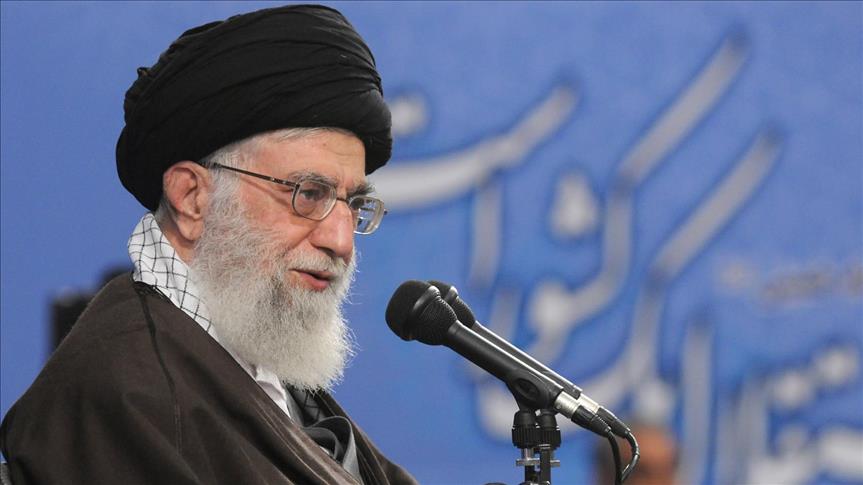 Líder iraní: "No hay más que humillación cuando miramos a Occidente"