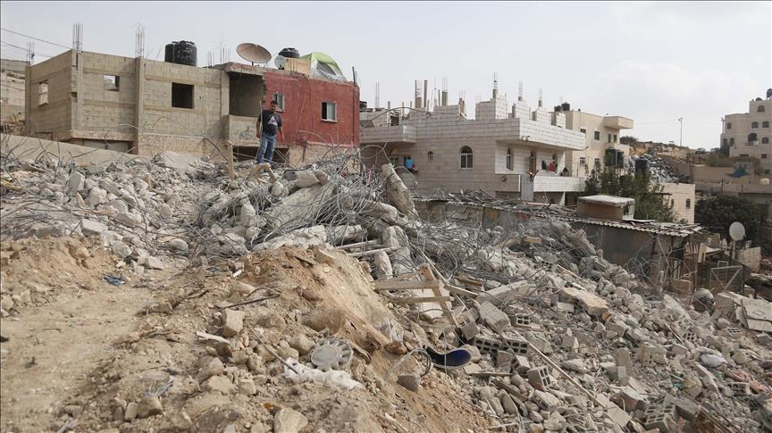 Israël démolit un bâtiment et 7 installations palestiniennes en Cisjordanie