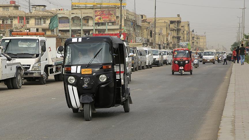 In congested Baghdad, Iraqis turn to 3-wheel ‘tuk-tuks’