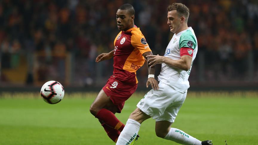 Galatasaray evinde 16 maç sonra puan kaybetti