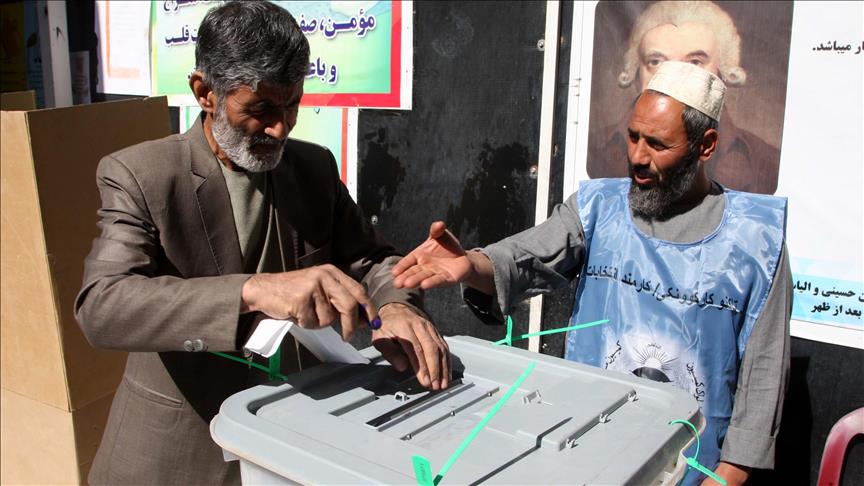 پایان روز اول انتخابات پارلمانی در افغانستان