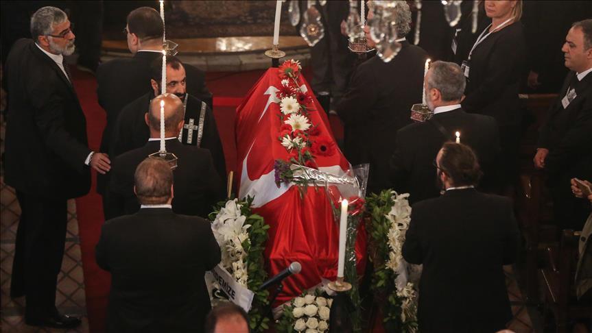 Funerailles Du Celebre Photographe Turc Ara Guler