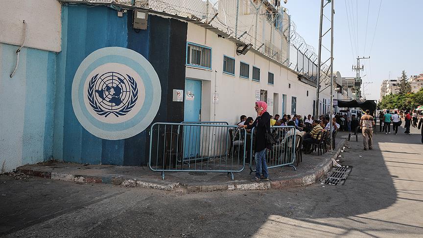 İsrail Kudüs'te UNRWA'nın yetkilerine el koymaya başladı 