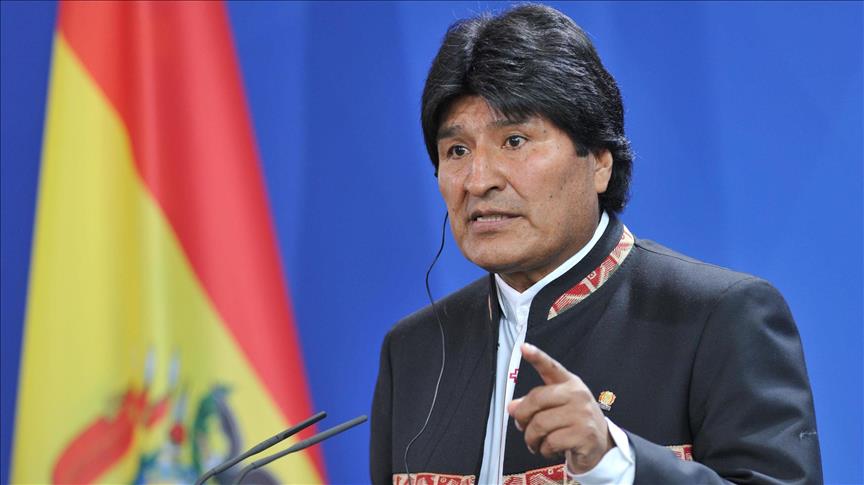 Evo propone cambiar la Constitución para hacer cambios al sector salud