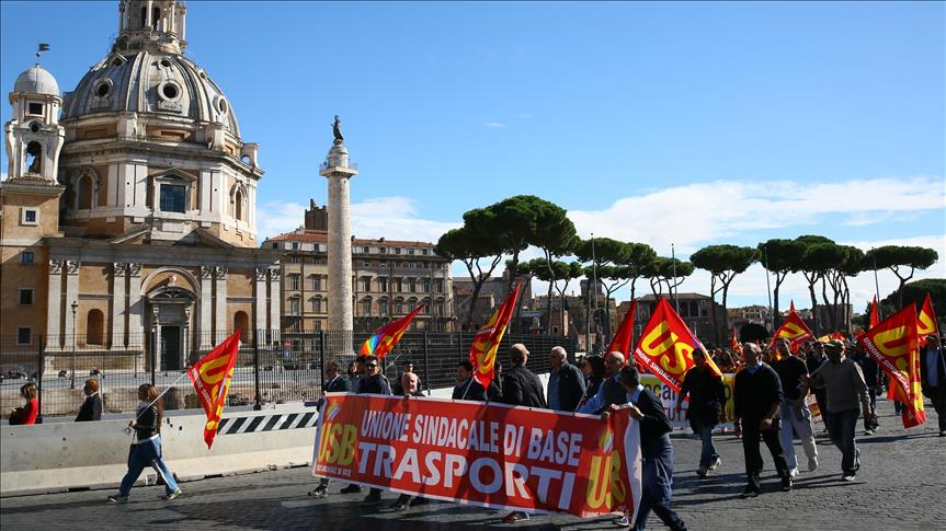 Public, private workers go on general strike in Italy