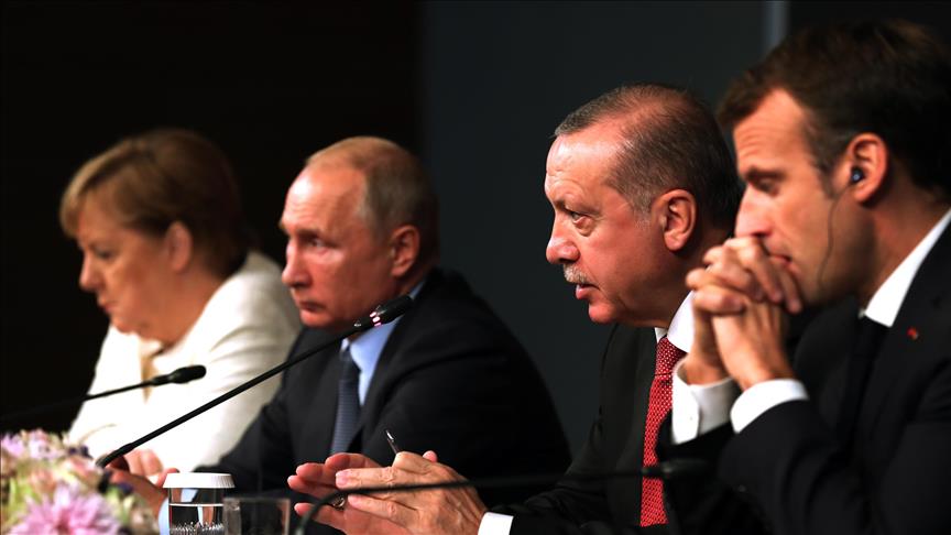 Istanbul summit urges new constitution, polls in Syria