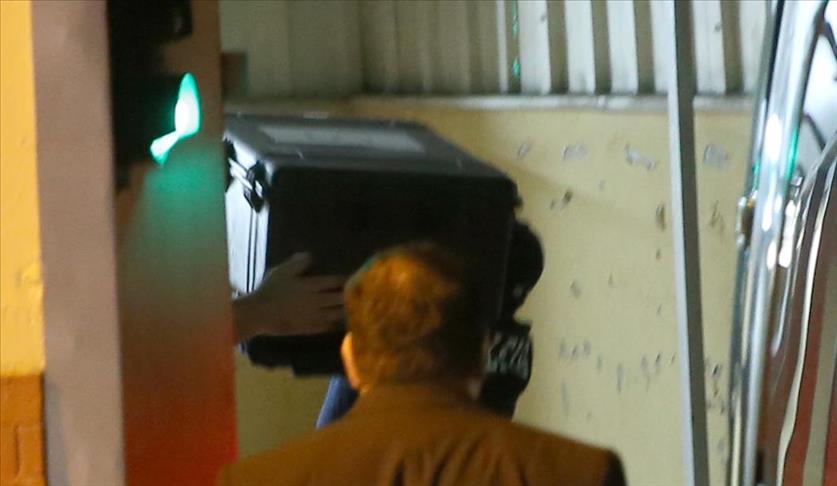 عودة 3 أشخاص إلى القنصلية السعودية في إسطنبول ليلا