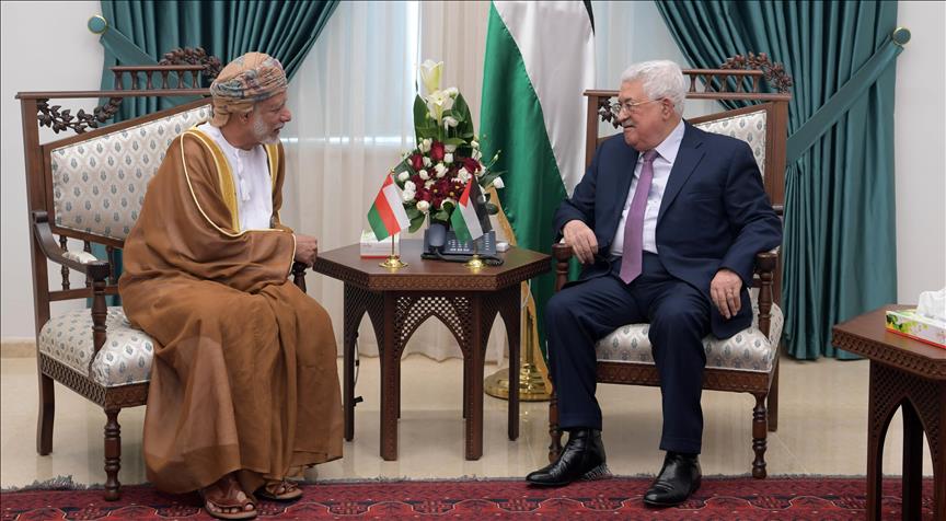 Palestinian president receives Omani FM in Ramallah