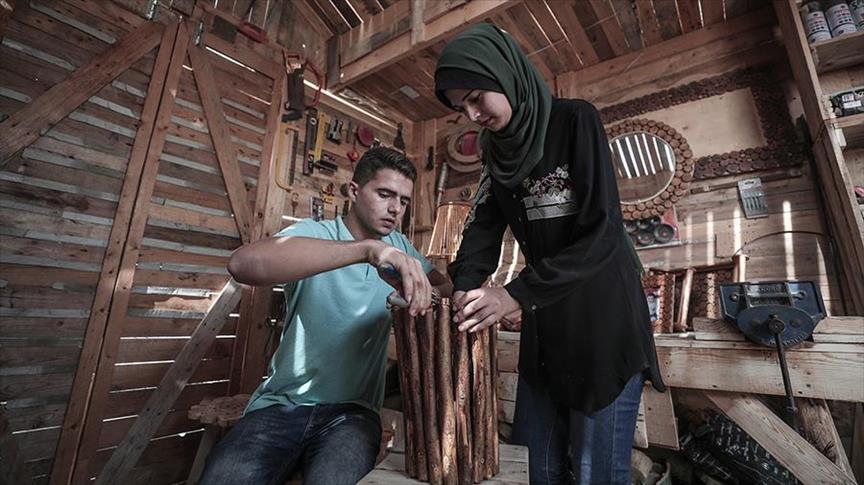 Siblings in blockaded Gaza carve out new artistic niche