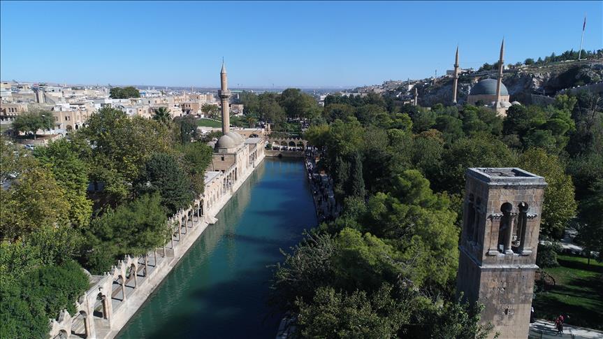 جلوه زیبای پاییز در شانلیاورفای ترکیه