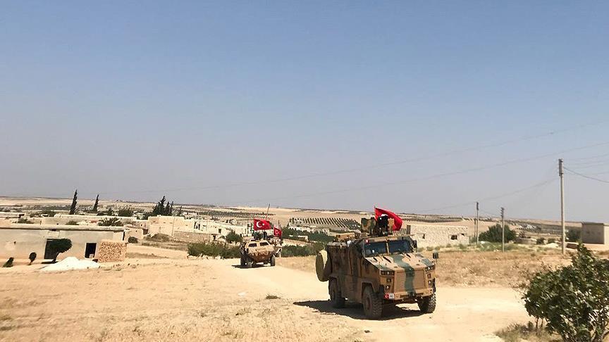 Turkish, US troops begin joint patrols in Manbij, Syria