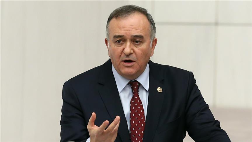 'Darbe girişimi ile buna karşı duruşu aynı kefeye koymak FETÖ'ye hizmettir'