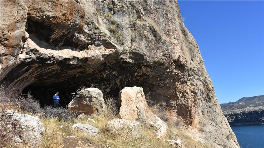 Adıyaman'da Doğu Roma dönemine ait mağara bulundu