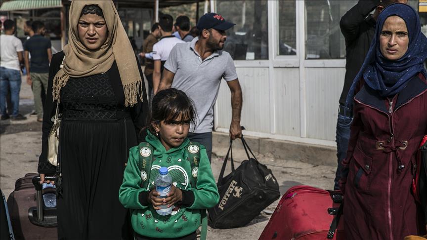 Сирийцы из Турции продолжают возвращаться на родину 