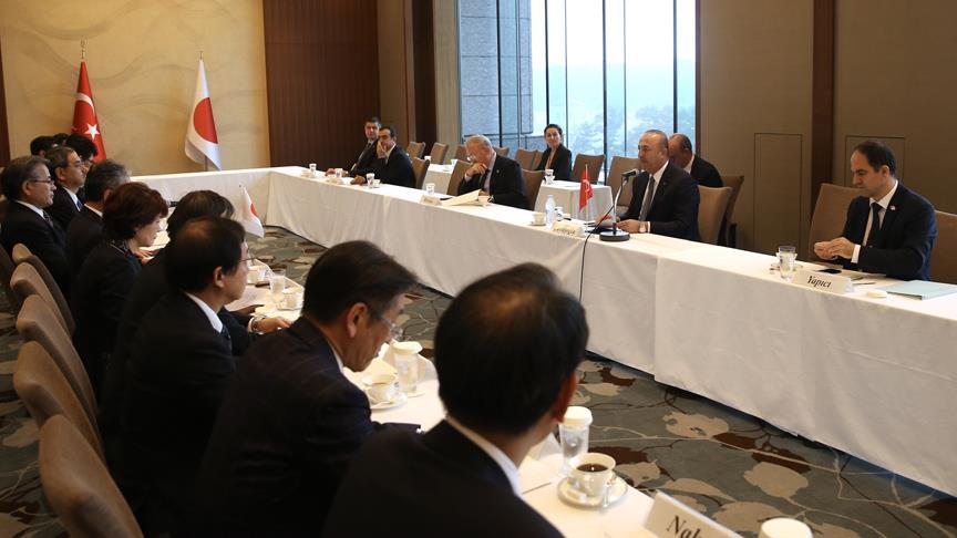 Çavuşoğlu Japon siyasetçi ve iş dünyası temsilcileriyle görüştü