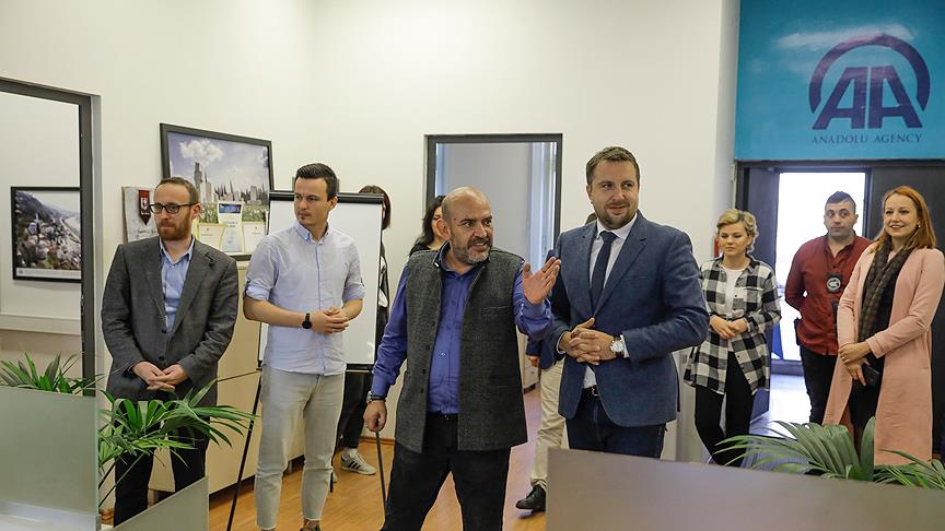 Saraybosna Belediye Başkanı Skaka AA'nın ofisini ziyaret etti