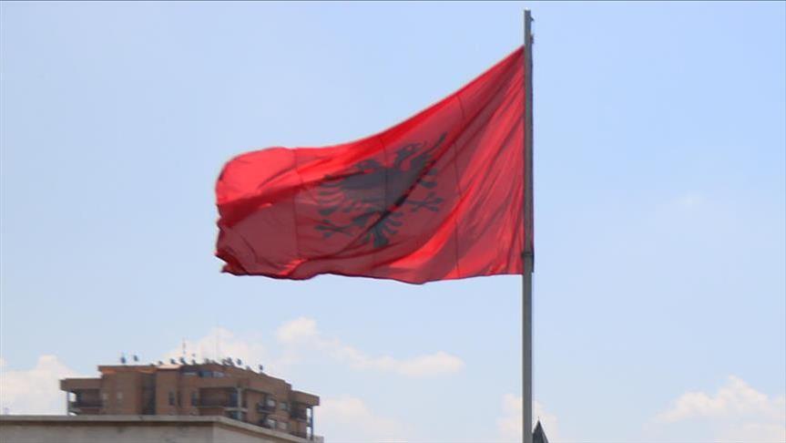 Shqipëria shpall person të padëshirueshëm eurodeputeten Eleni Theocharous 
