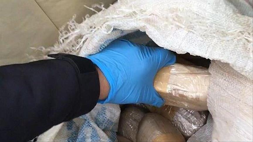 Pakistani authorities seize 1,000 Kg of drugs