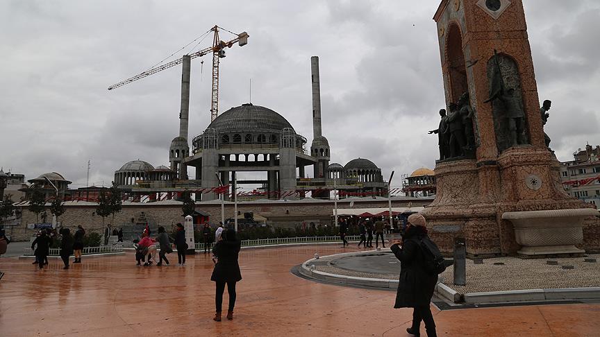 Taksim'deki caminin betonarmesi bitti, ince işçilik başladı