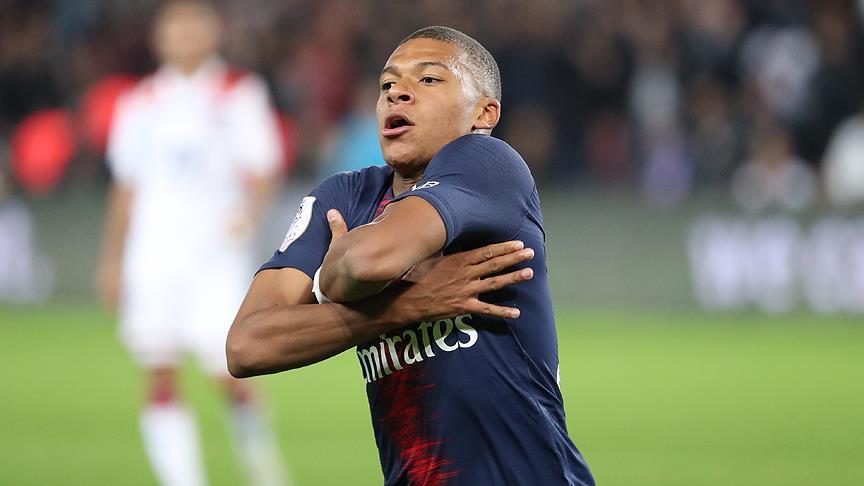 Mbappe PSG'yi sırtlıyor