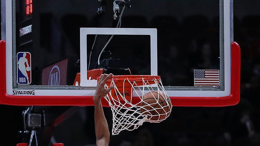 NBA: Warriors defeated despite Durant's triple-double