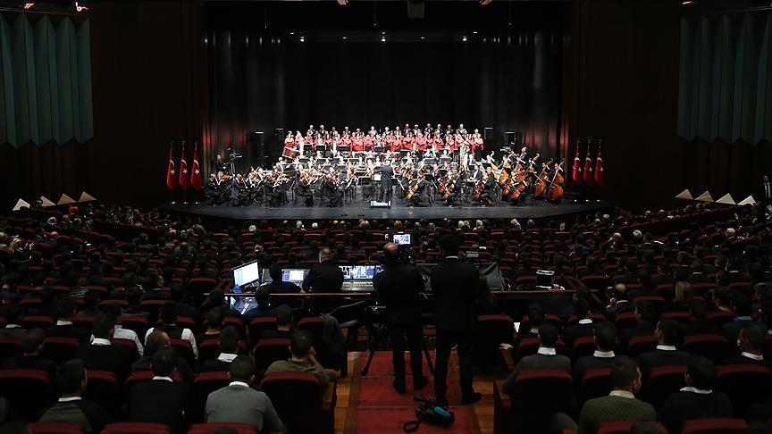 رهبران ارکستر برجسته دنیا در استانبول به روی صحنه می روند