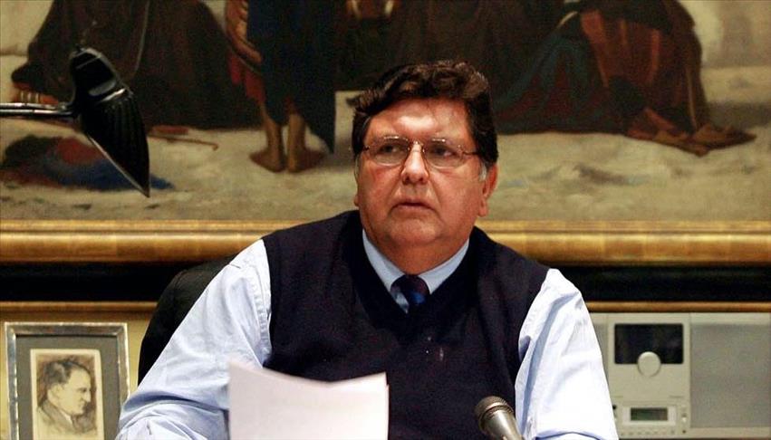 Expresidente peruano Alan García pide asilo en Uruguay tras señalamientos por corrupción