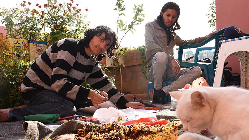 Suriyeli ressam engelsiz hayat için yardım bekliyor 
