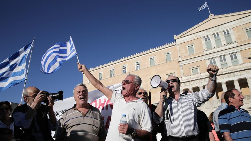 Грција ќе враќа долгови до 2060 година 